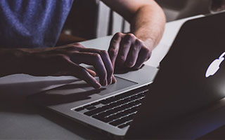 张继科风波扯出杨幂，两细节有迹可循，如今她暗暗发声再添一把火