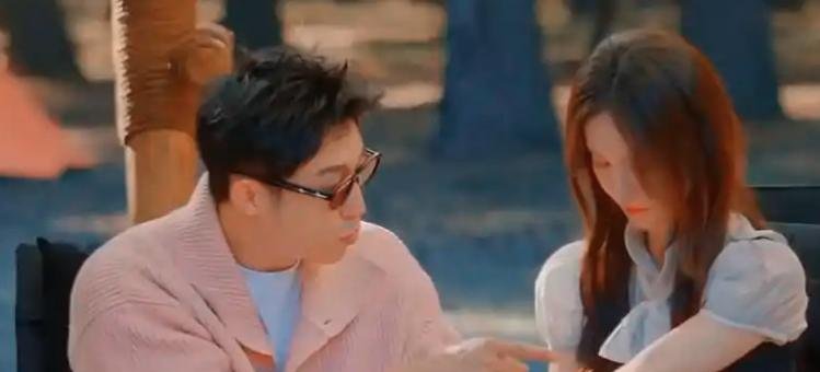 黄景瑜女明星_黄景瑜女友曝光_金晨黄景瑜暧昧互动