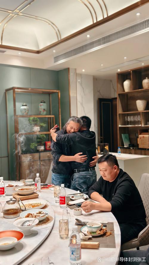 北京娱乐圈饭局真相：资源置换成常态，大家都在找新活干