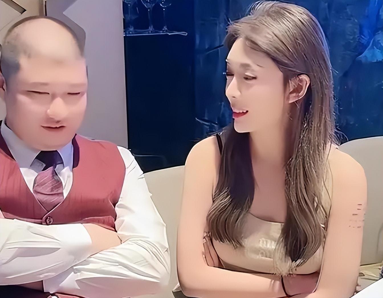 八卦爆料网红二驴是谁呀视频大全集-_二驴小老虎录音门_二驴与女徒弟不正当关系曝光