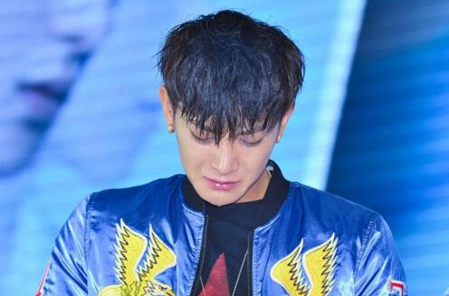 杨幂花式被黑历史_赵丽颖被黑事件_明星被爆黑料后会怎么样吗为什么,