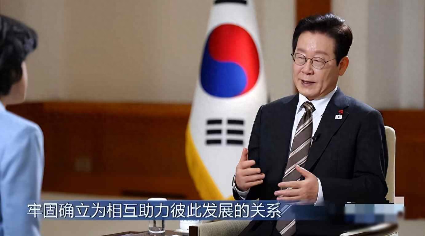 韩国明星热点,_总统访华 秋瓷炫 真实人设